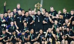 Les All Blacks néo-zélandais sacrés champions du monde à Twickenham, le 31 octobre 2015