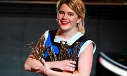 La chanteuse Zaho de Sagazan récompensée aux Victoires de la musique, le 9 février 2024 à la Seine Musicale, à Boulogne-Billancourt