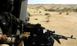 Un soldat français de la force Barkhane en opération au Mali, près de la frontière avec le Burkina Faso, en novembre 2017