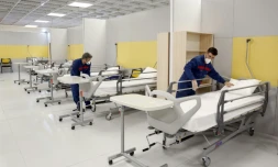 Photo prise le 21 mars 2020 à Téhéran où un immense centre d'exposition dans le plus grand centre commercial d'Iran a été converti en un "centre de santé" censé pouvoir accueillir jusqu'à 3.000 malades du nouveau coronavirus
