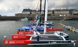 Flotte des voiliers catégorie Ultim pour le Route du Rhum amarrés au port de Saint-Malo, le 29 octobre 2018