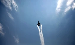 Un avion de chasse de l'armée turcque dans le ciel de Chypre, le 20 juillet 2014