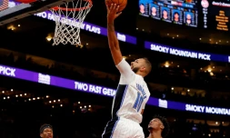 Le Français Evan Fournier le numéro 10 du Magic d'Orlando le 26 février 2020 à Atlanta.