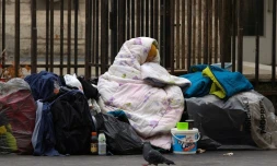 Un SDF dans les rues de Paris, le 3 décembre 2014