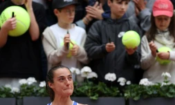 La Française Caroline Garcia a été éliminée dès le premier tour de son dernier Roland-Garros le 26 mai 2025 à Paris
