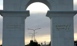 L'entrée de la cité Ashraf 3, près de Tirana, le 4 mars 2020 où résident des milliers d'opposants iraniens