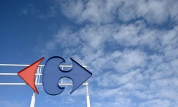 Entre interrogations sur la rĂ©munĂ©ration du PDG Alexandre Bompard, sur le modĂšle social du distributeur ou sur l'efficacitĂ© de sa lutte contre le rĂ©chauffement climatique, l'assemblĂ©e gĂ©nĂ©rale de Carrefour, promet d'ĂȘtre animĂ©e