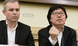 Jean-Vincent Placé et François de Rugy (g), le 4 avril 2015 à l'Assemblée nationale à Paris