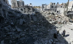Un immeuble en ruines après des bombardements aériens de l'armée israélienne, le 26 mars 2019, dans la ville palestinienne de Gaza