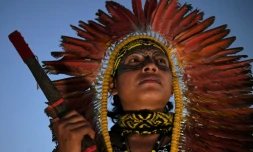 Un membre de la tribu Huni Kuin lors d'une manifestation à Brasilia, le 22 août 2021