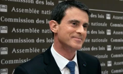 Le Premier ministre Manuel Valls présente un projet de révision constitutionnelle à la Commission des lois de l'Assemblée nationale à Paris, le 27 janvier 2016