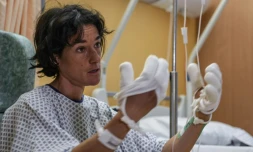 L'alpiniste Elisabeth Revol lors d'une interview exclusive à l'AFP dans un hÎpital à Sallanches, dans les Alpes françaises, le 31 janvier 2018