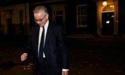 Selon les médias britanniques, l'influent ministre de l'Environnement Michael Gove, une des figures de proue de la campagne pro-Brexit, ici quittant le 10, Downing Street le 14 novembre 2018, envisagerait à son tour de claquer la porte du gouvernement