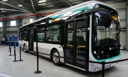 Un autobus électrique BlueBus de Bolloré le 15 janvier 2016 à Ergue-Gabéric (Finistère)