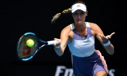 La Française Kristina Mladenovic face à la Tchèque Karolina Pliskova au 1er tour de l'Open d'Australie, le 21 janvier 2020 à Melbourne