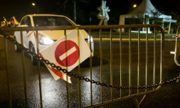 Une route bloquée à Remire-Montjoly en Guyane française le 10 avril 2017