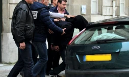 Mickael Baehrel lors de son transfert au palais de justice le 7 avril 2013 à Pau