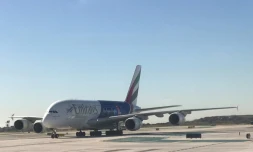 Un Airbus d'Emirates sur le tarmac de l'aéroport de Los Angeles, le 30 janvier 2017