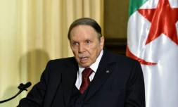 Photo d'archives du président algérien Abdelaziz Bouteflika le 10 avril 2016 à sa résidence à Zeralda près d'Alger