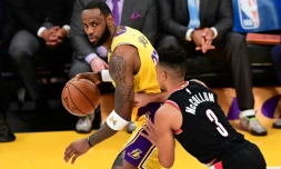 Le basketteur-star des Los Angeles Lakers LeBron James le 31 janvier 2020 lors d'un match contre les Portland Trail Blazers Ă Los Angeles