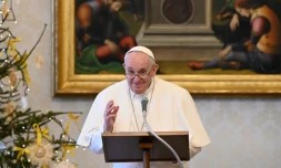 Le pape François, sur une photo prise le 6 janvier 2021 et fournie par le Vatican