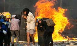 Manifestants à Rangoun le 16 mars 2021