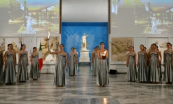 La flamme olympique des Jeux d'hiver 2026 à Milan-Cortina a été allumée lors d'une cérémonie au musée du site antique d'Olympie, en Grèce, le 26 novembre 2025