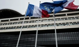 Croissance rabotée, imprévisibilité de l'offensive protectionniste américaine... Quatre mois après l'avoir rétrogradée d'un cran, l'agence de notation Moody's doit dire si elle maintient la bonne note de la France