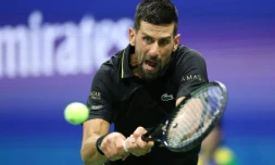 Le Serbe Novak Djokovic face à l'Américain Learner Tien au premier tour de l'US Open, le 24 août 2025 à New York