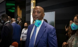 Le président de la Confédération africaine de football, Patrice Motsepe, lors d'une pause pendant l'assemblée générale de la CAF, le 12 mars 2021 à Rabat