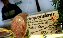 Prix affiché en deutsche mark et en euro le 28 décembre 2001 à Kehl, en Allemagne