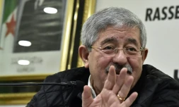 Le Premier ministre algérien Ahmed Ouyahia lors d'une conférence de presse le 2 février 2019 à Alger