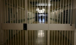 L'accès aux parloirs des prisons françaises pour les familles est suspendu pour "les 15 prochains jours" afin de lutter contre la propagation du coronavirus