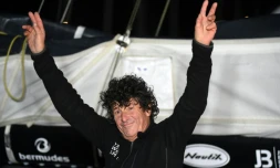 Le navigateur Jean Le Cam après son arrivée aux Sables-d'Olonne à l'issue du Vendée Globe, le 29 janvier 2021