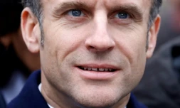 Le président français Emmanuel Macron assiste à la cérémonie d'inauguration du village olympique de Paris 2024 à Saint-Denis, au nord de Paris, le 29 février 2024