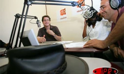 Vendredi 15 septembre 2006 -

Lors de l'émission d'enregistrement avec Francis Cabrel et les artistes réunionnais