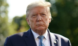 Le président américain Donald Trump répond aux questions des journalistes le 15 mai 2020