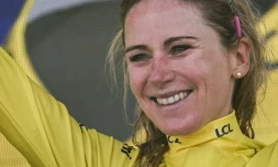La Néerlandaise Annemiek Van Vleuten maillot jaune du Tour de France Femmes à l'arrivée de la 7e étape, le 30 juillet 2022 au Markstein   