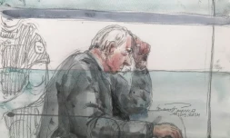 Croquis d'audience montrant Dominique Pelicot dans son box du tribunal d'Avignon, le 11 septembre 2024