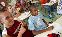 Vendredi 8 octobre 2004 -
Les propositions pour le nouveau calendrier scolaire ont été rendues publiques par le rectorat
