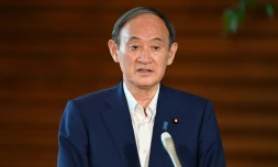 Le Premier ministre japonais Yoshihide Suga s'adresse à la presse, à Tokyo le 3 septembre 2021