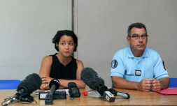 Soraya Ahras (g), substitut du procureur de La Rochelle, le 6 août 2016 à Saint-Trojan-les-Bains