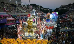 Le défilé de l'école de samba Imperatriz Leopoldinense, sur le sambodrome de Rio de Janeiro, le 12 février 2024