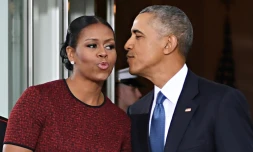 L'ancien président des Etats-Unis Barack Obama et son épouse Michelle à Washington, le 20 janvier 2017, jour de l'investiture de Donald Trump