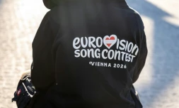 Promotion pour le concours de l'Eurovision 2026 sur un sweat-shirt, le 24 avril 2026 à Vienne 