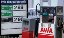 Les prix du carburant affichés dans une station-service Avia à Paris, le 18 septembre 2026