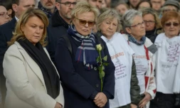 L'humoriste Muriel Robin participe, le 9 mars 2019 à Vaire-sur-Marne, à la marche blanche en mémoire de Julie Douib, la 30e victime de féminicide en 2019 en France

