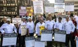 Rassemblement d'artisans et chefs d'entreprise pour alerter sur leurs difficultés à recruter, le 30 septembre 2017 à Strasbourg