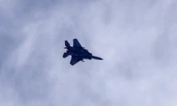 Un avion de chasse israélien survole la région de Marjayoun, dans le sud du Liban, le 3 juin 2026