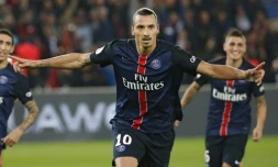 L'attaquant du PSG Zlatan Ibrahimovic après avoir transformé un penalty face à l'OM, le 4 octobre 2015 au Parc des Princes